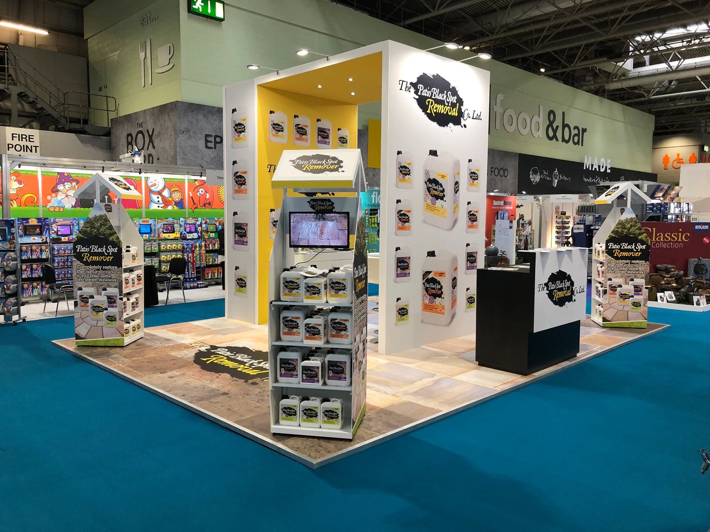 Stand at Glee Patio Black Spot Removal Company